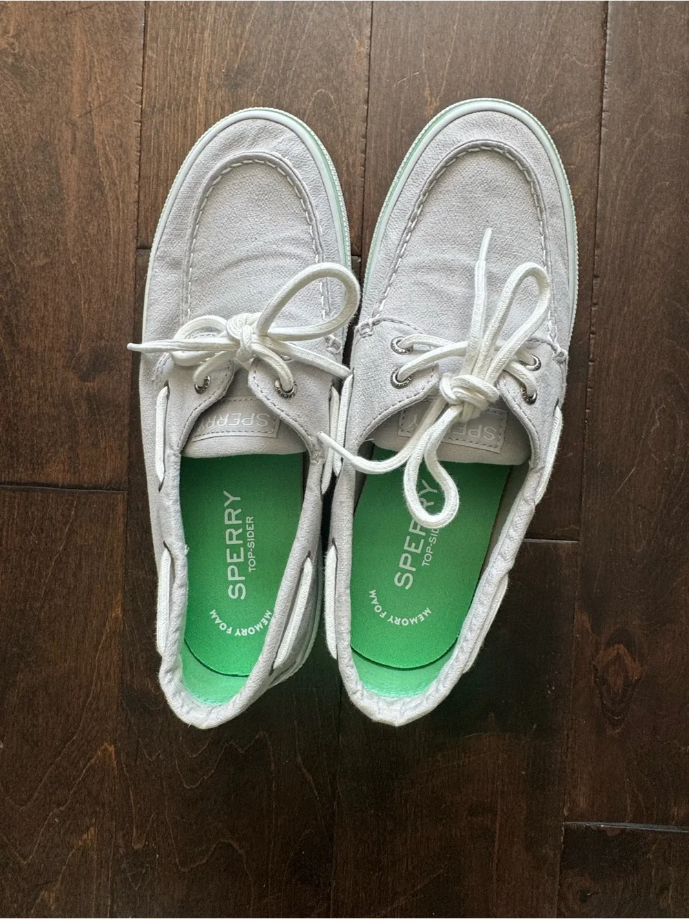 Sperry classic top